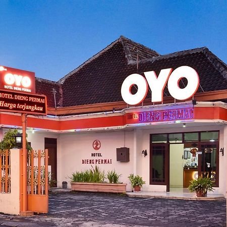 Oyo 348 Hotel Dieng Permai ยอกยาการ์ตา ภายนอก รูปภาพ